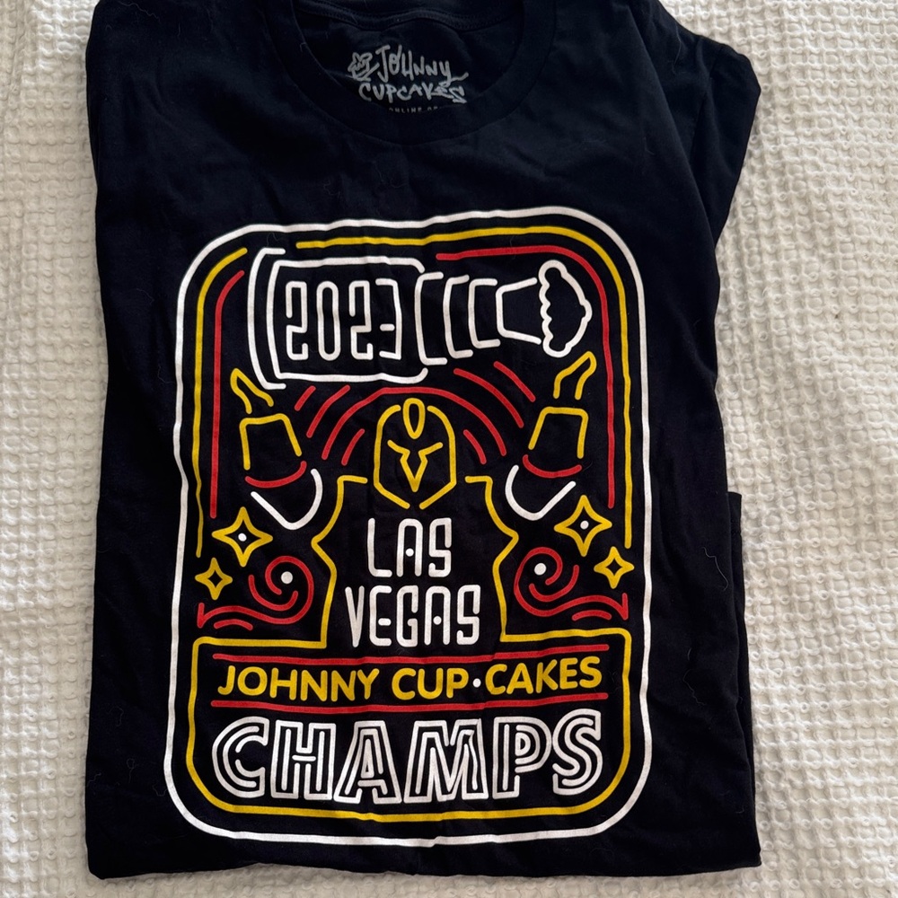Johnny Cupcakes Black Tee Las Vegas Golden Knights Champs Graphic Mens Sz XL NWO